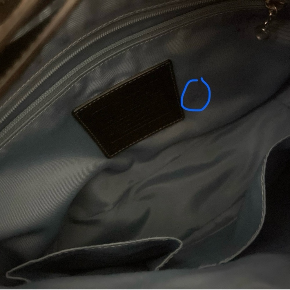 Coach Vintage Shoulder Black Leather Bag - Picture 7 of 10
